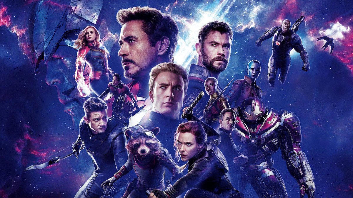 Black Widow takes the lead in Marvel's Avengers: Endgame Russia poster